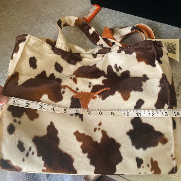 NWT💥 Spirit Ready cow print purse - Picture 7 of 7